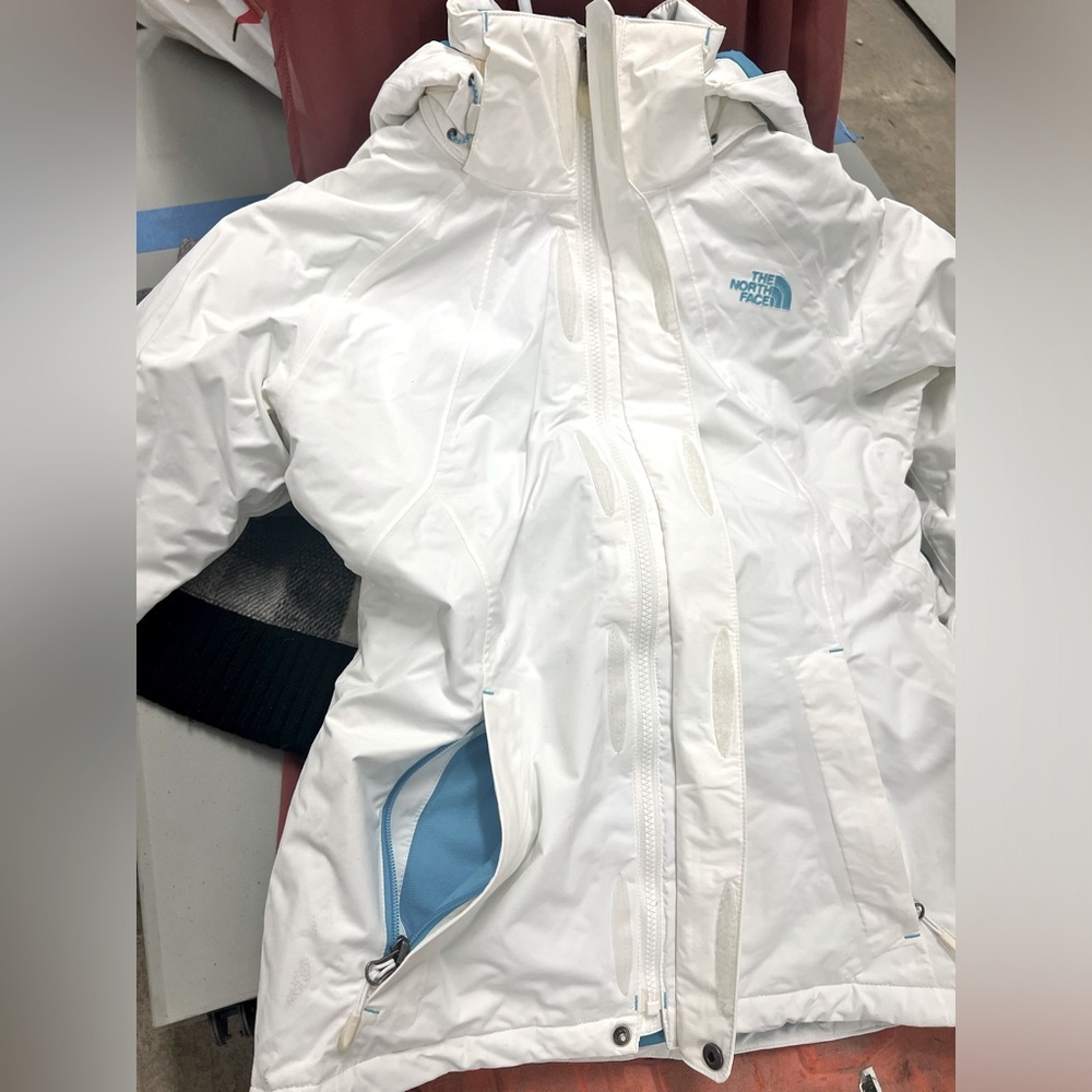 Women’s Small The North Face Ski Jacket. White with Blue Interior. Like New!